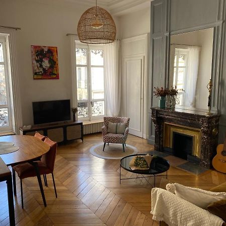 Beautiful 3Br Apt In Lyon Center Екстериор снимка