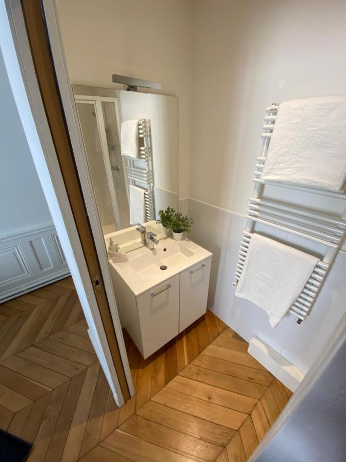 Beautiful 3Br Apt In Lyon Center Екстериор снимка